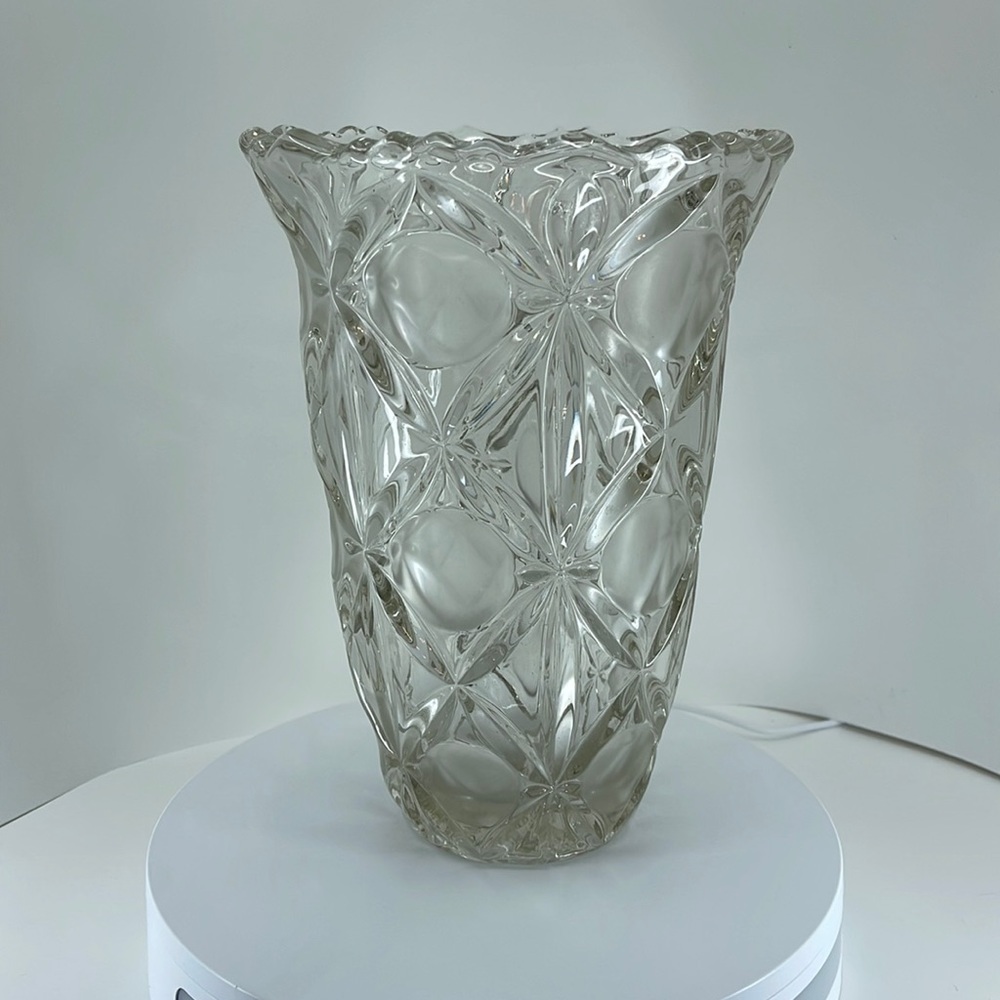 Beautiful Crystal Flower Vase 10"